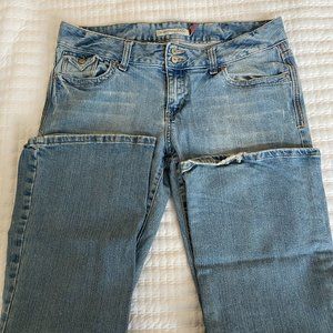 AEROPOSTAL jeans size 11/12 Skinny/Flare/Short